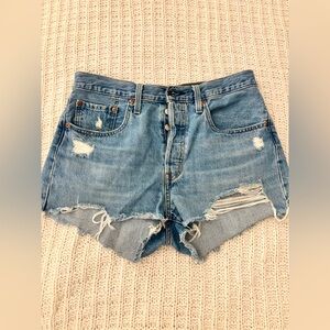 Levi’s 501 distressed denim shorts • 30 (W) • indigo blue • pre-loved